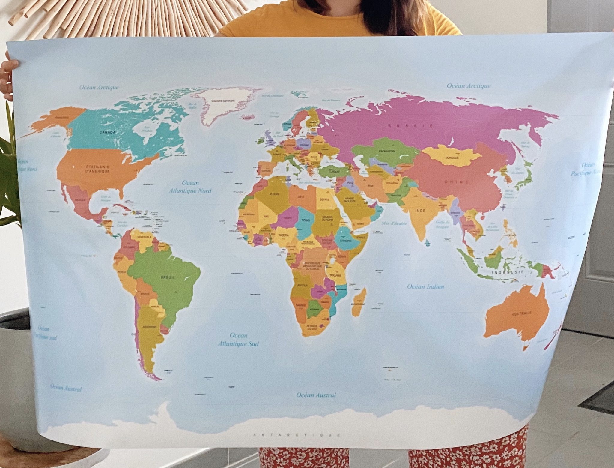 TOUR DU MONDE – Maîtresse Mégane